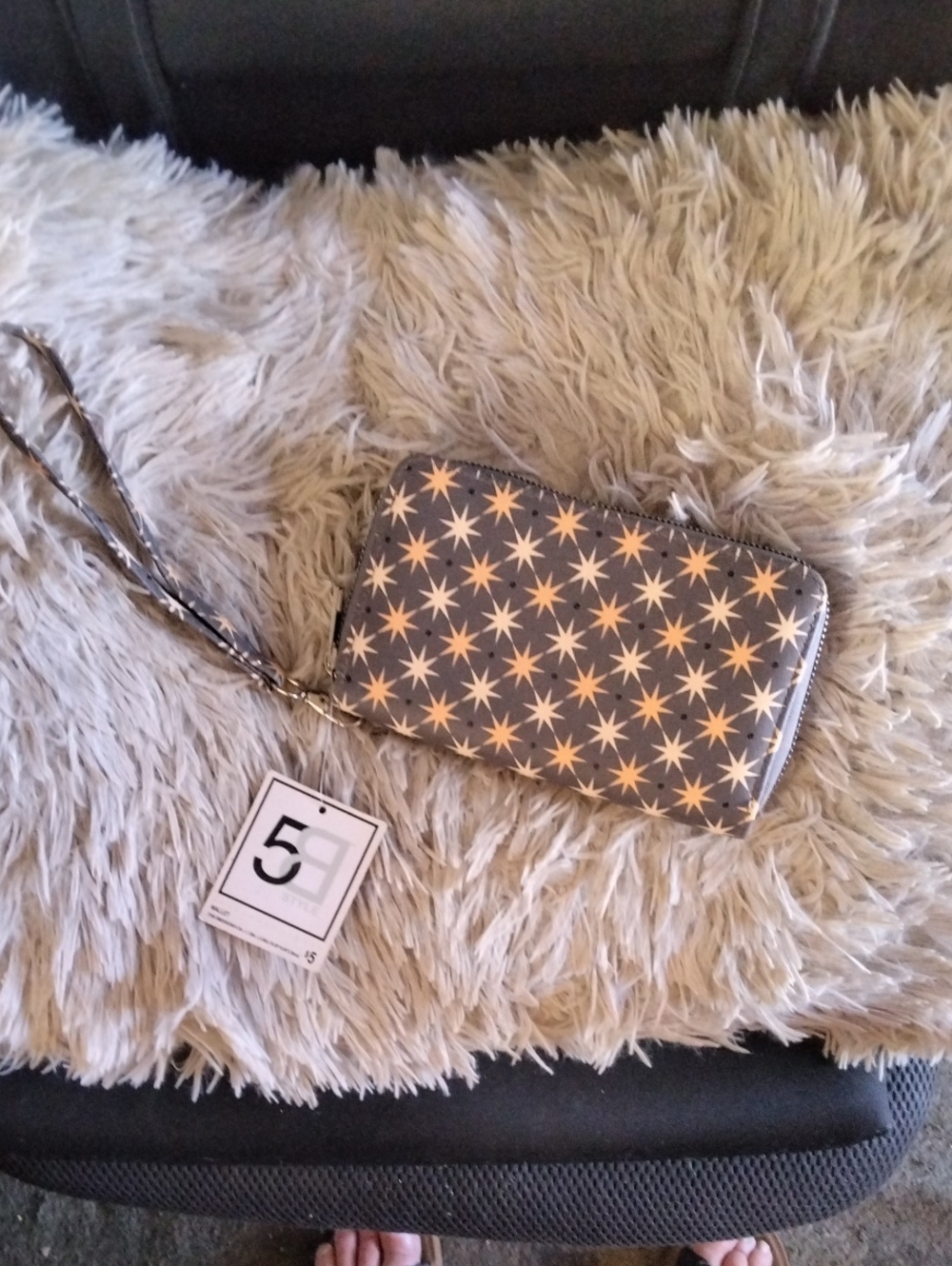 Star Pattern Wristlet Wallet - Gray and Gold